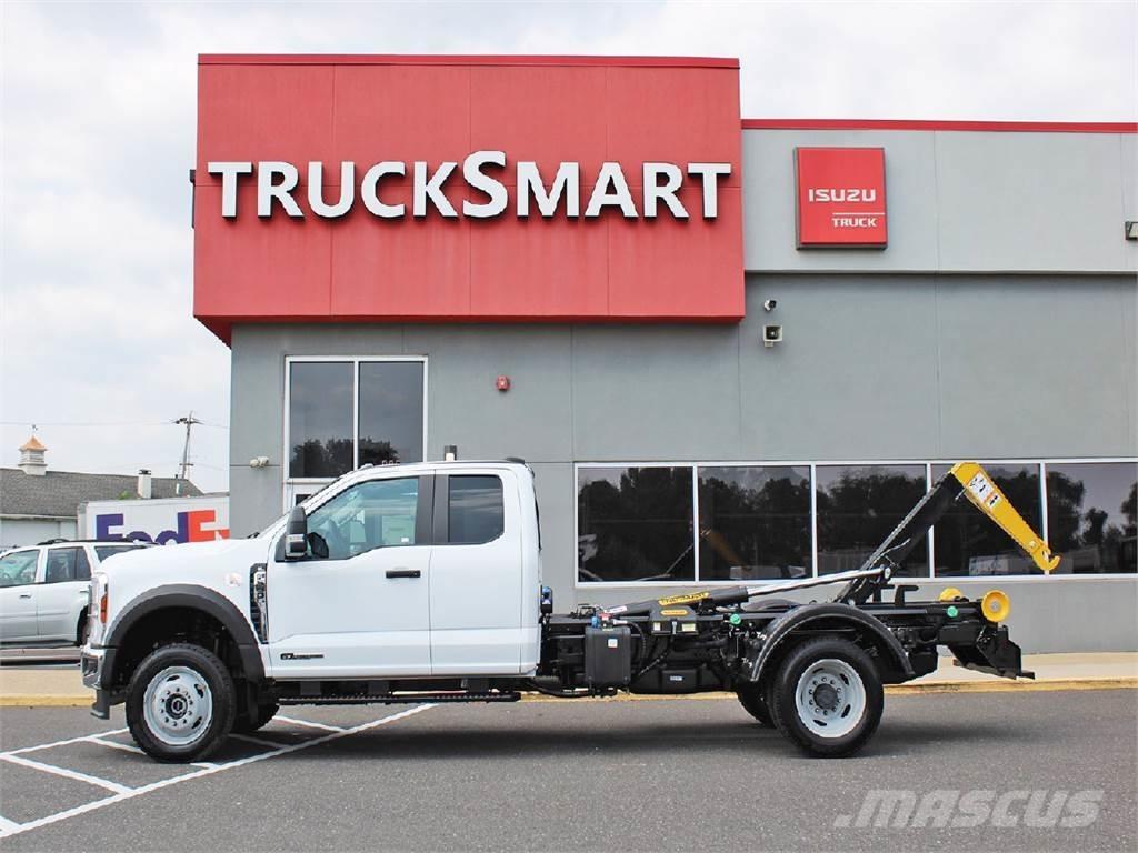 Ford F550 Camiões basculantes