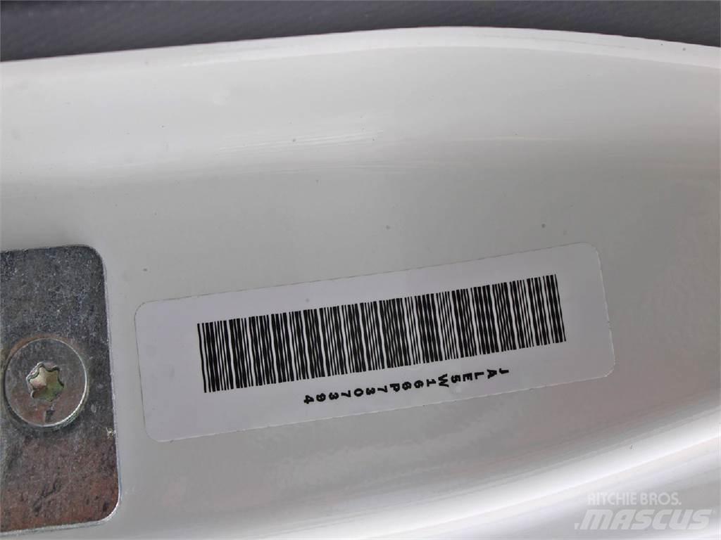 Isuzu NRR Caminhões de caixa fechada
