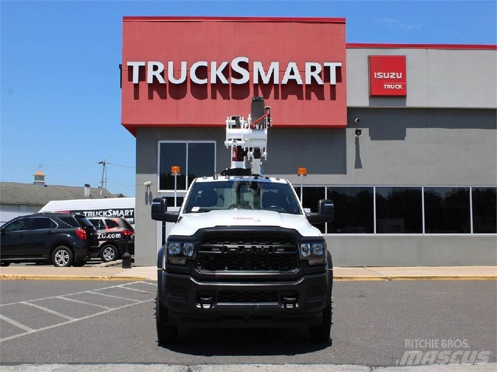 RAM 5500 Plataformas aéreas montadas em camião