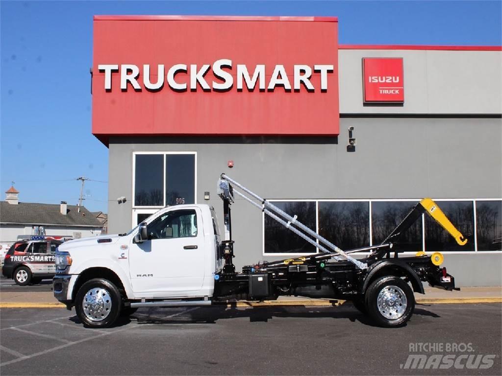 RAM 5500 Camiões Ampliroll