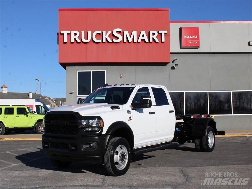 RAM 5500 Camiões porta-contentores