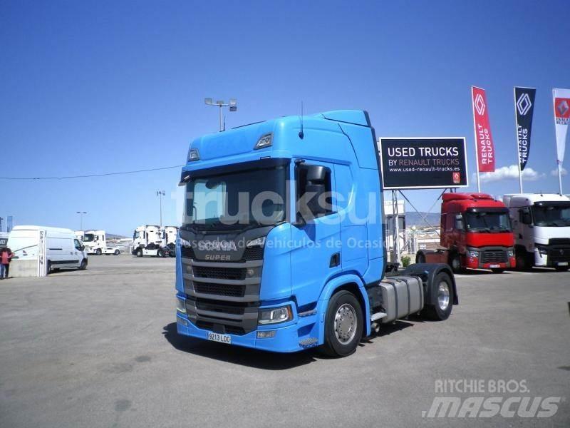 Scania R450 Cavalos Mecânicos