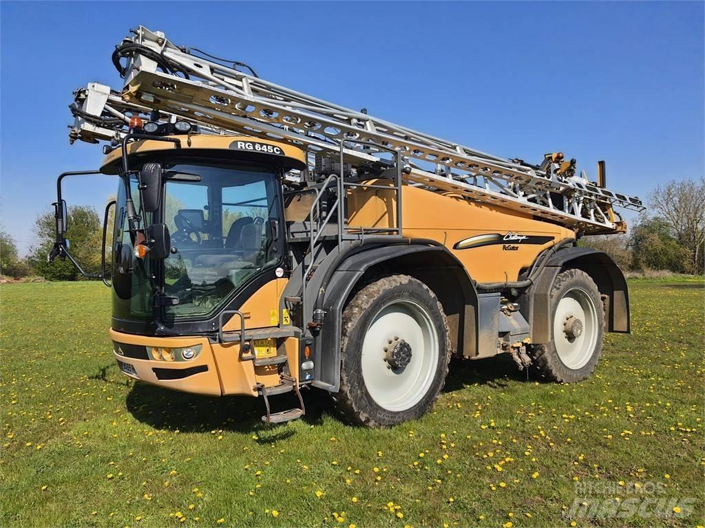 Challenger RG645C Pulverizadores rebocados