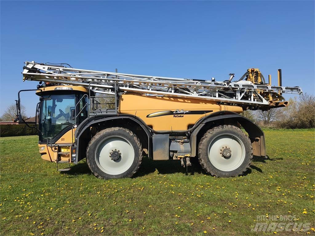 Challenger RG645C Pulverizadores rebocados