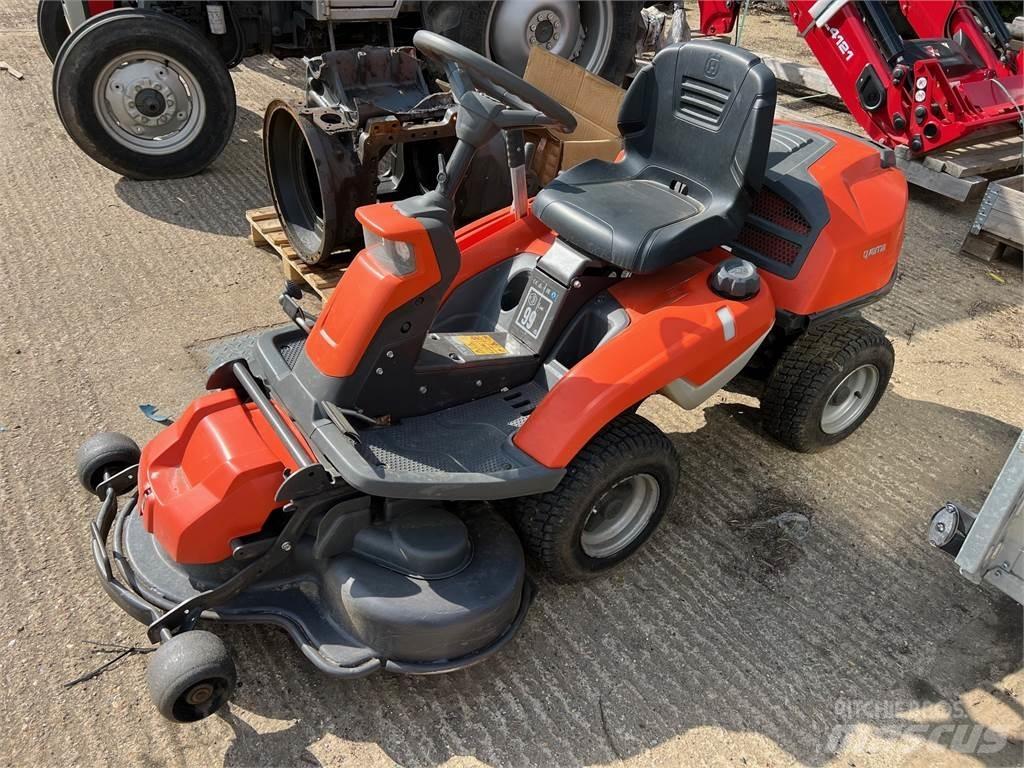 Husqvarna R216 Gadanheiras