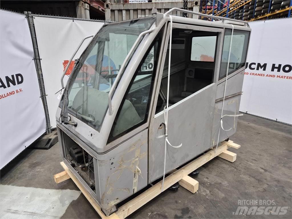  C.T.2 upper cabin Cabina