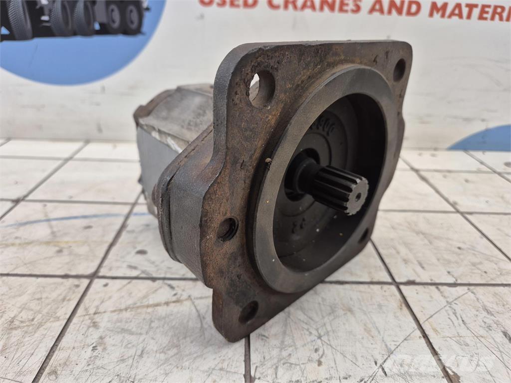  Gear pump Peças e equipamento de gruas