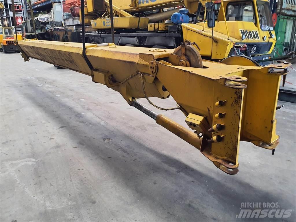 Krupp KMK 3050 jib Peças e equipamento de gruas