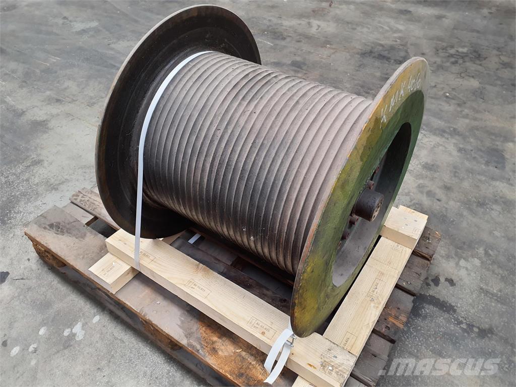 Krupp KMK 4060 winch Peças e equipamento de gruas