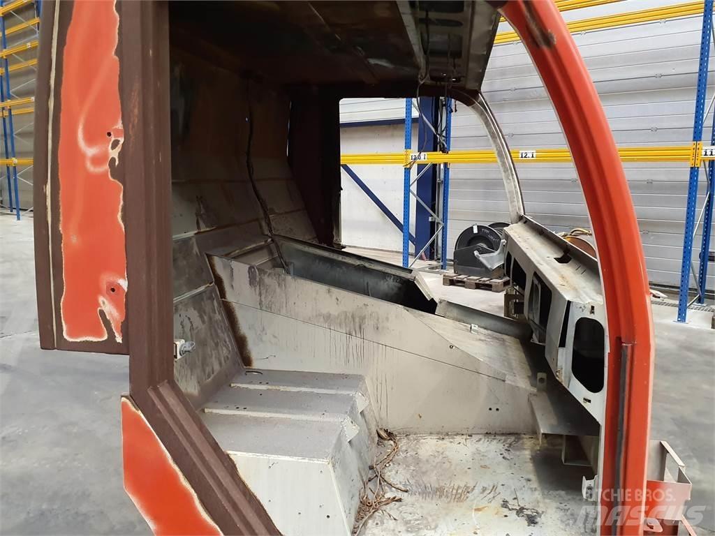 PPM ATT lower cabin Cabina