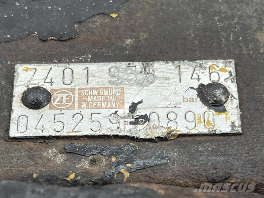  Steering box Peças e equipamento de gruas