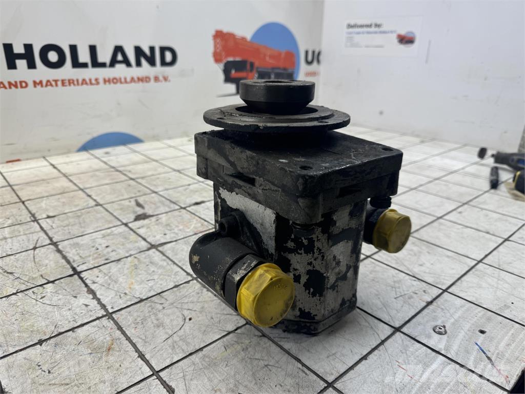  Sunderland gear pump Peças e equipamento de gruas