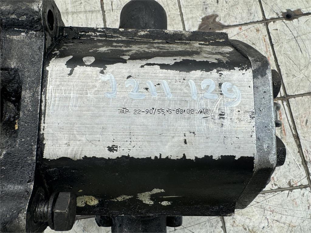  Sunderland gear pump Peças e equipamento de gruas