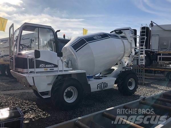 Fiori DB560T Caminhões de betonagem