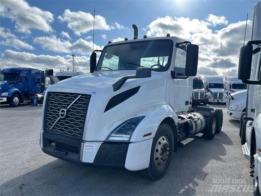 Volvo VNL 300 Cavalos Mecânicos