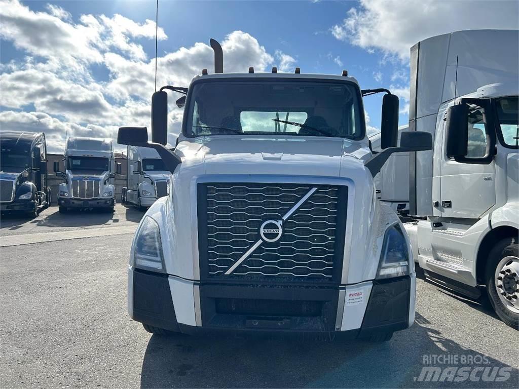 Volvo VNL 300 Cavalos Mecânicos