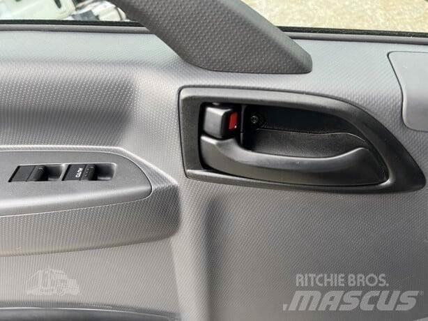 Isuzu NRR Construção - Outros
