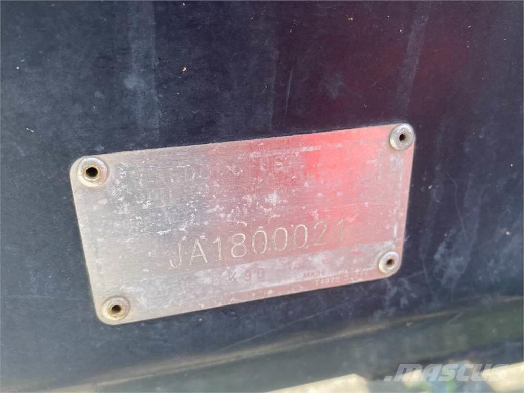 Kioti DK90 Construção - Outros
