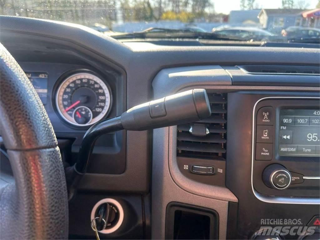 RAM 2500 Construção - Outros
