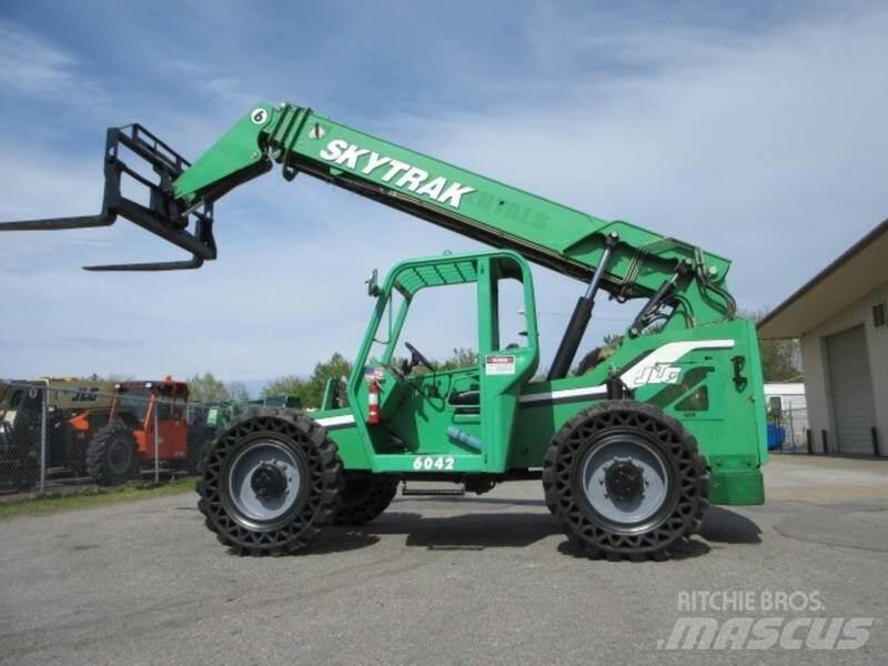 SkyTrak 6042 Construção - Outros
