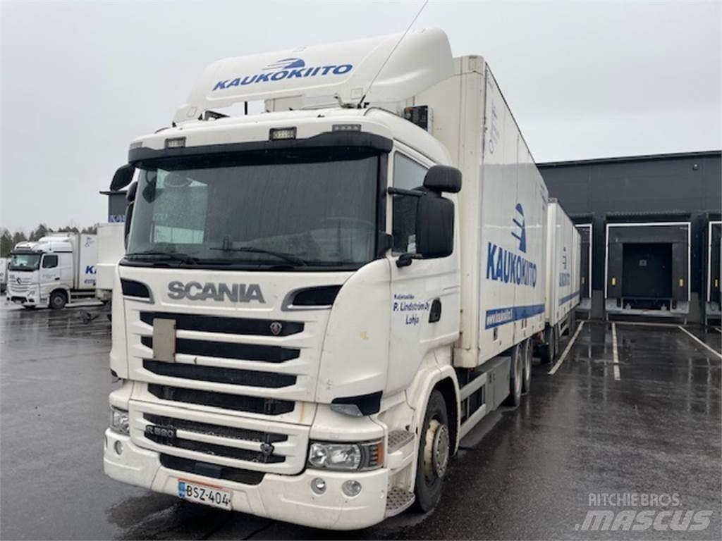 Scania R520 Caminhões de caixa fechada