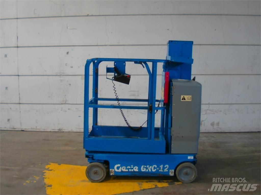 Genie GRC12 Plataformas de Mastro Vertical