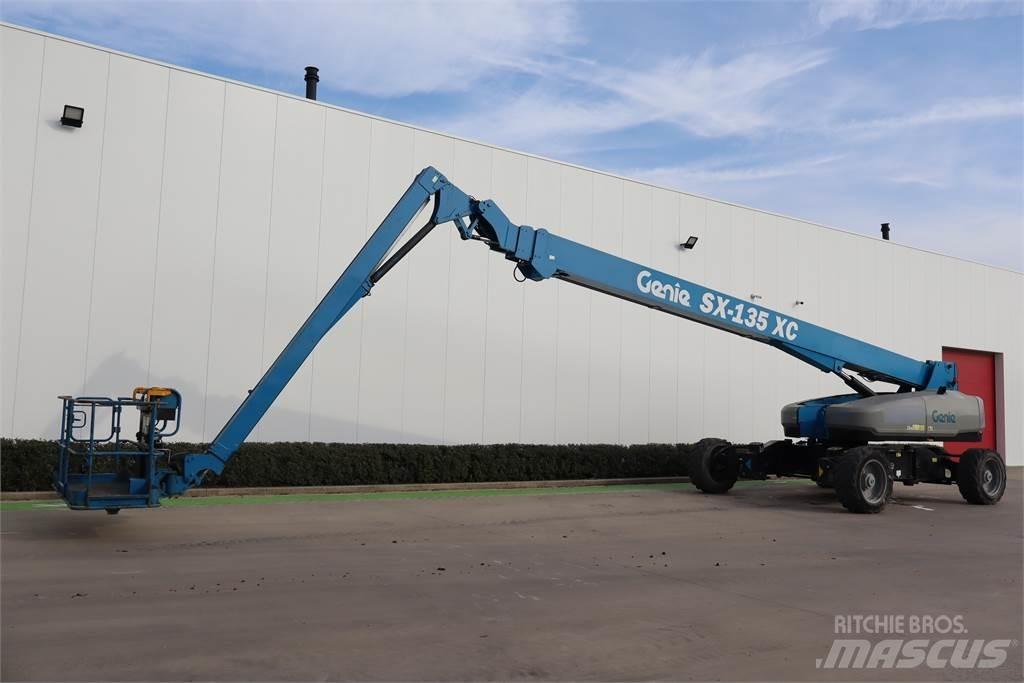 Genie SX135XC Elevadores braços Telescópicos