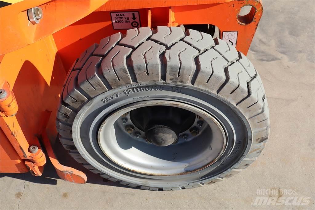 JLG E300AJP Elevadores braços articulados