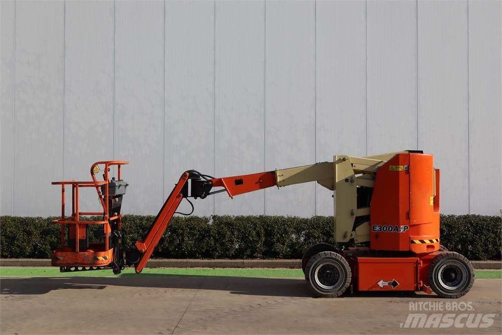 JLG E300AJP Elevadores braços articulados