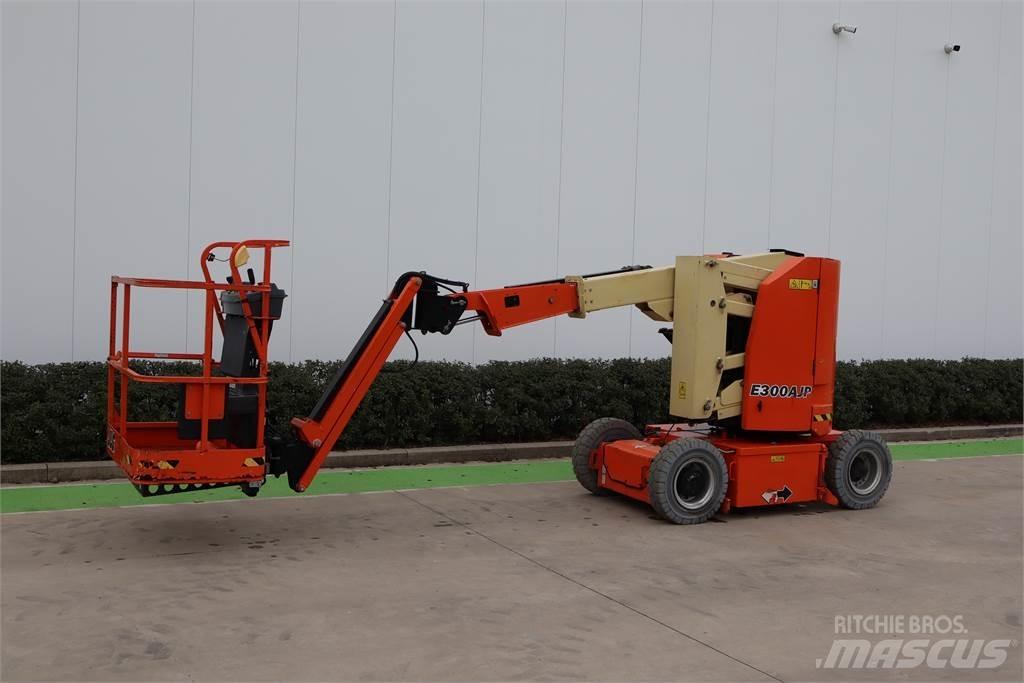 JLG E300AJP Elevadores braços articulados