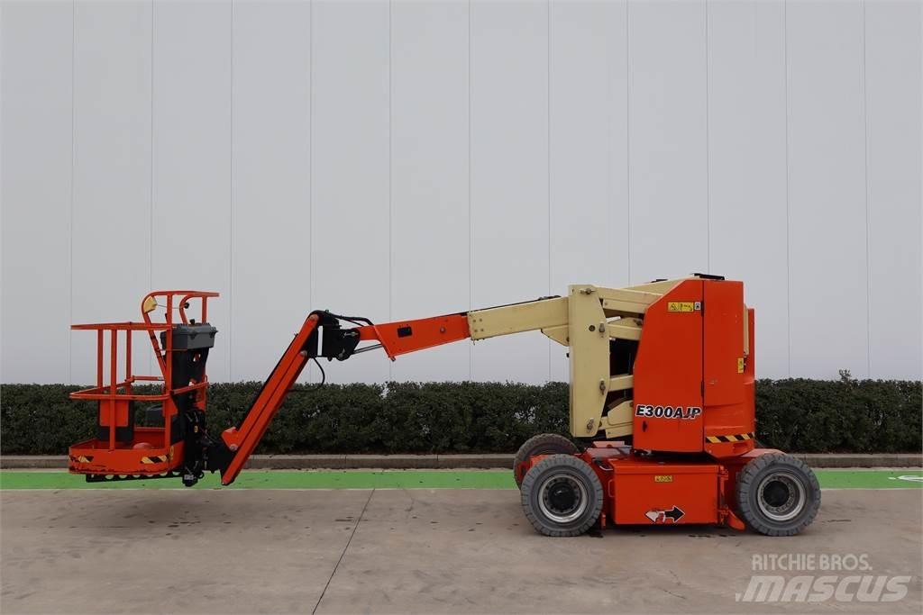 JLG E300AJP Elevadores braços articulados