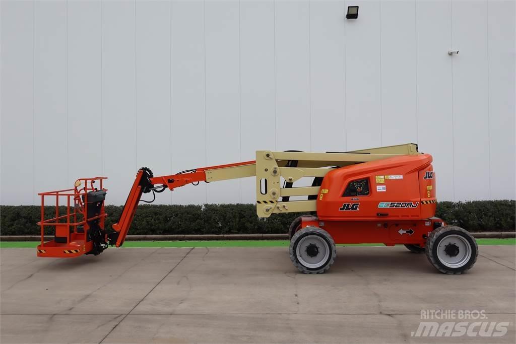 JLG EC 520AJ Elevadores braços articulados