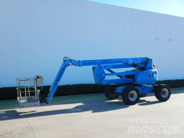 Manitou 200ATJ Elevadores braços articulados