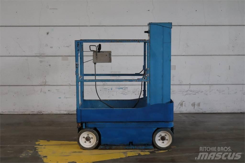 SkyJack SJ16 Plataformas de Mastro Vertical