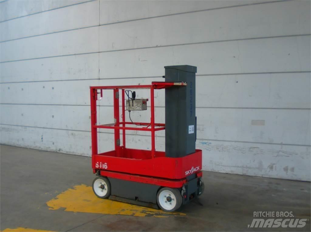 SkyJack SJ16 Plataformas de Mastro Vertical
