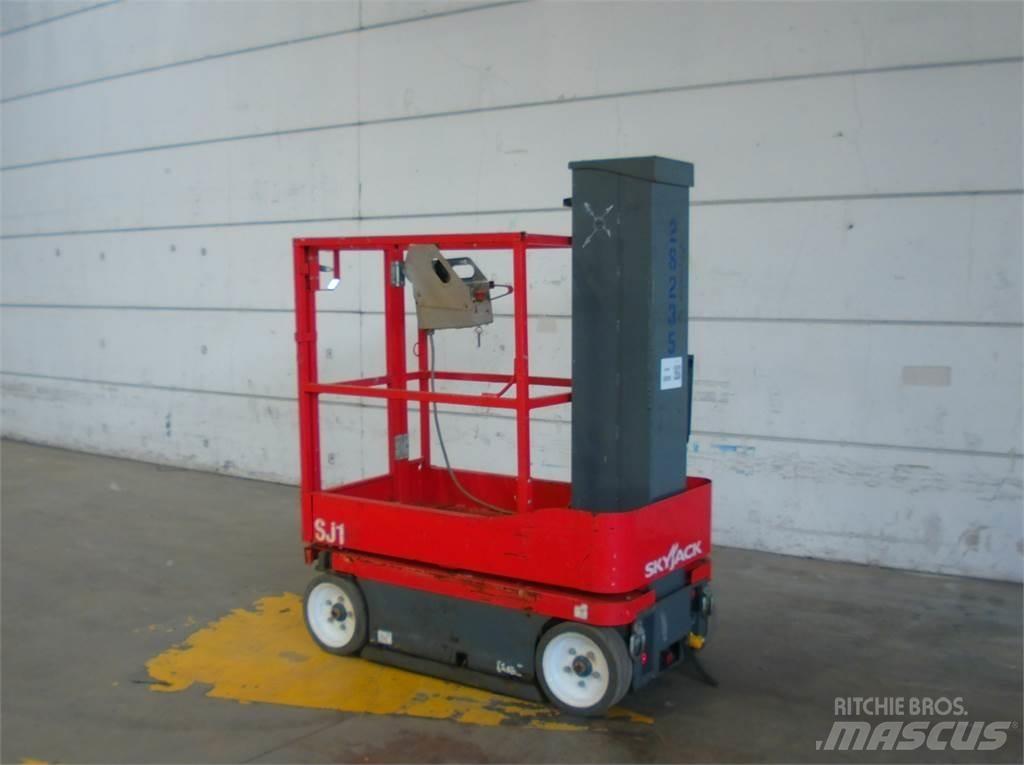 SkyJack SJ16 Plataformas de Mastro Vertical
