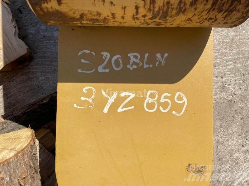 CAT 320 Lanças e braços dippers