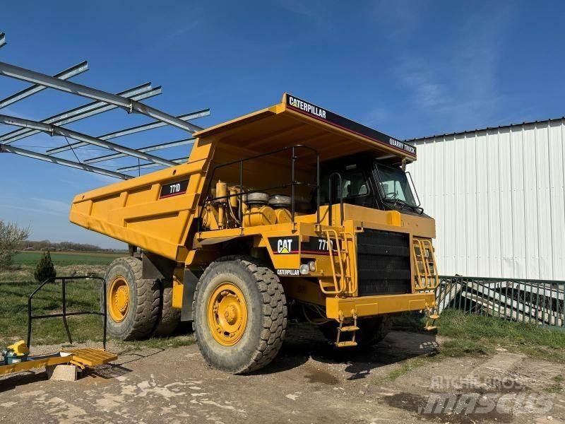 CAT 771D Camiőes basculantes rígidos
