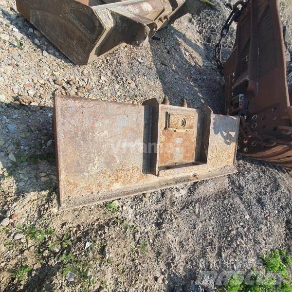 Mecalac 8MCR Baldes
