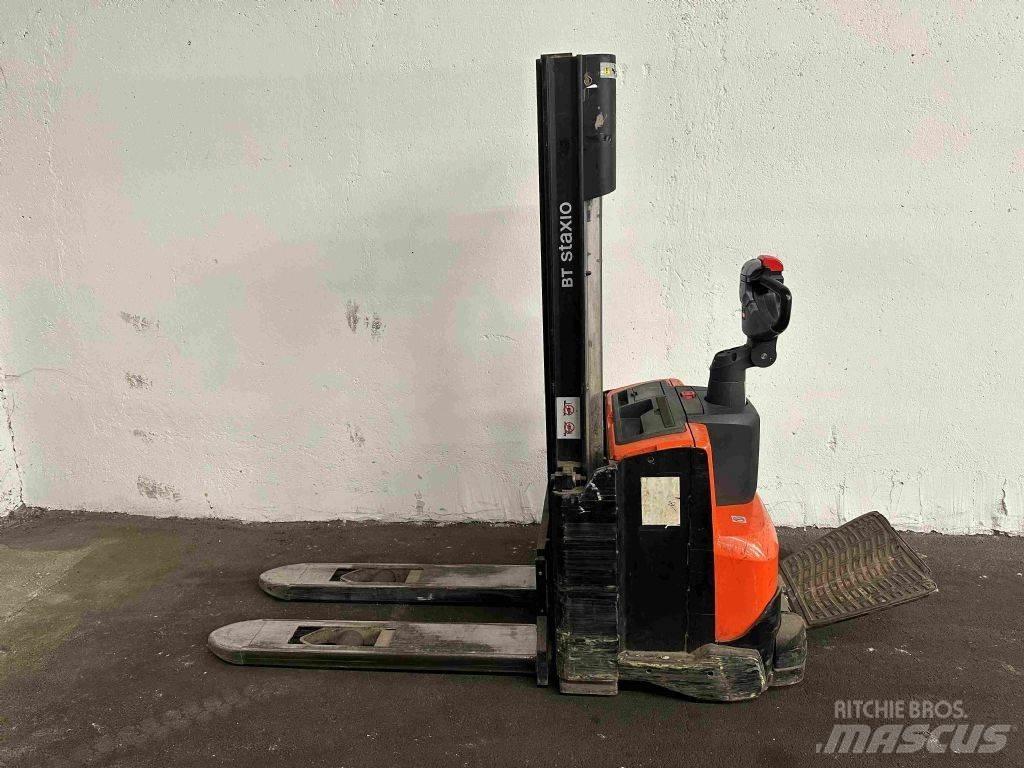 BT SWE 100 Empilhador para operador externo
