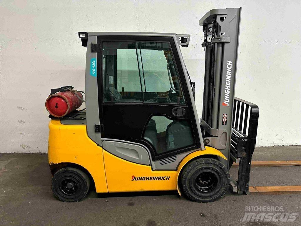 Jungheinrich TFG 430s Empilhadores a gás