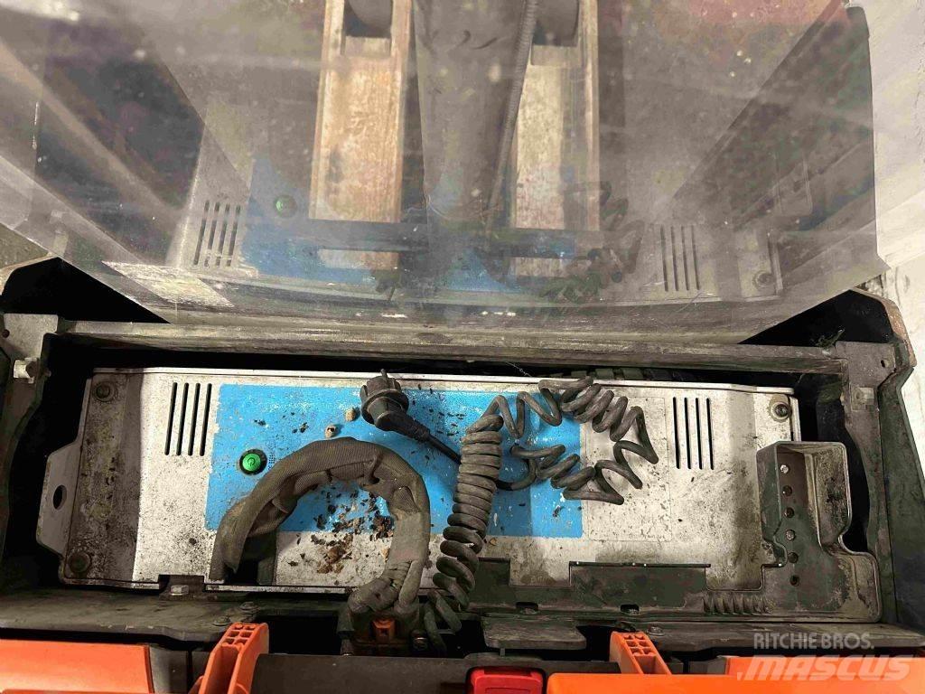 Toyota SWE 120 Empilhador para operador externo