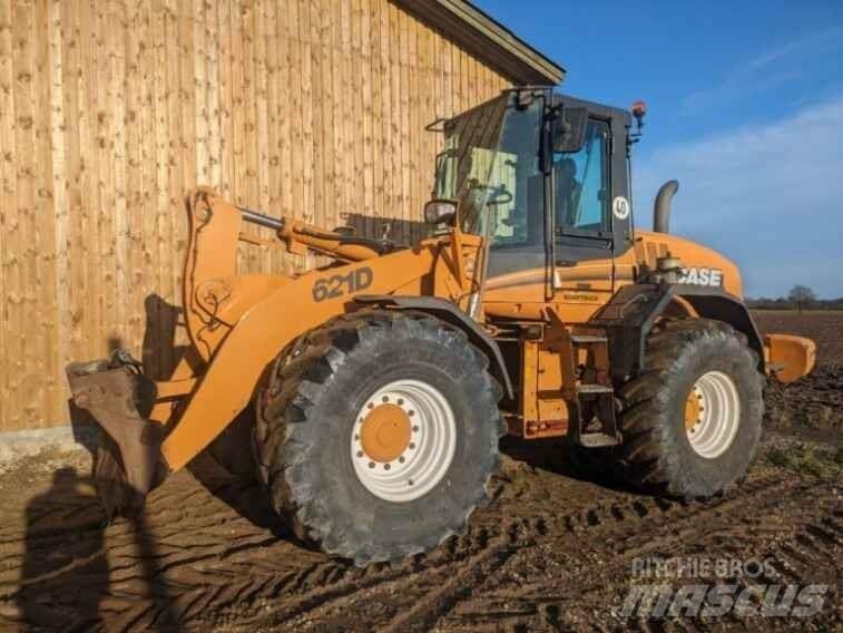 CASE 621D Carregadeiras de rodas