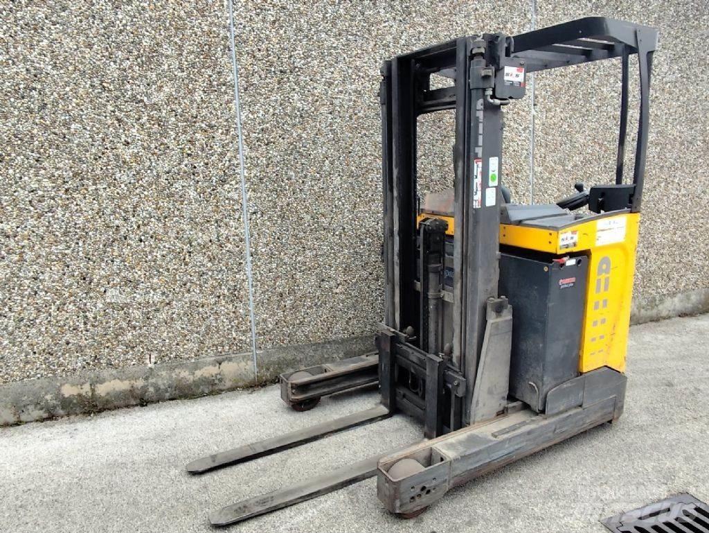 Atlet UMS160 Empilhadores Elevadores