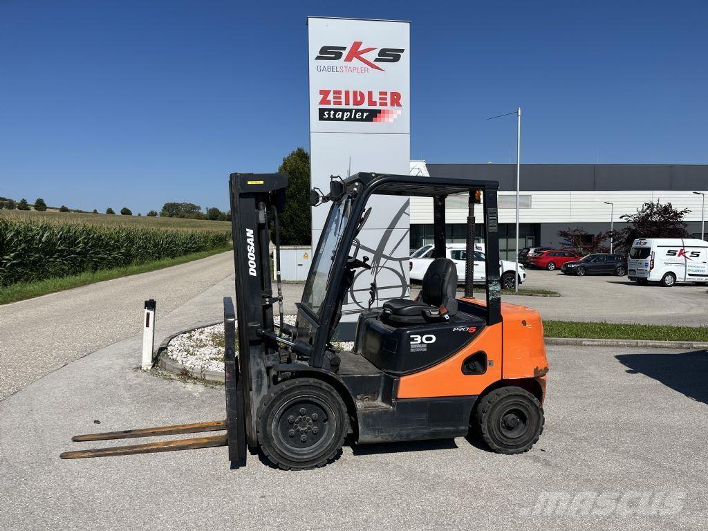 Doosan D30S-5 Empilhadores Diesel