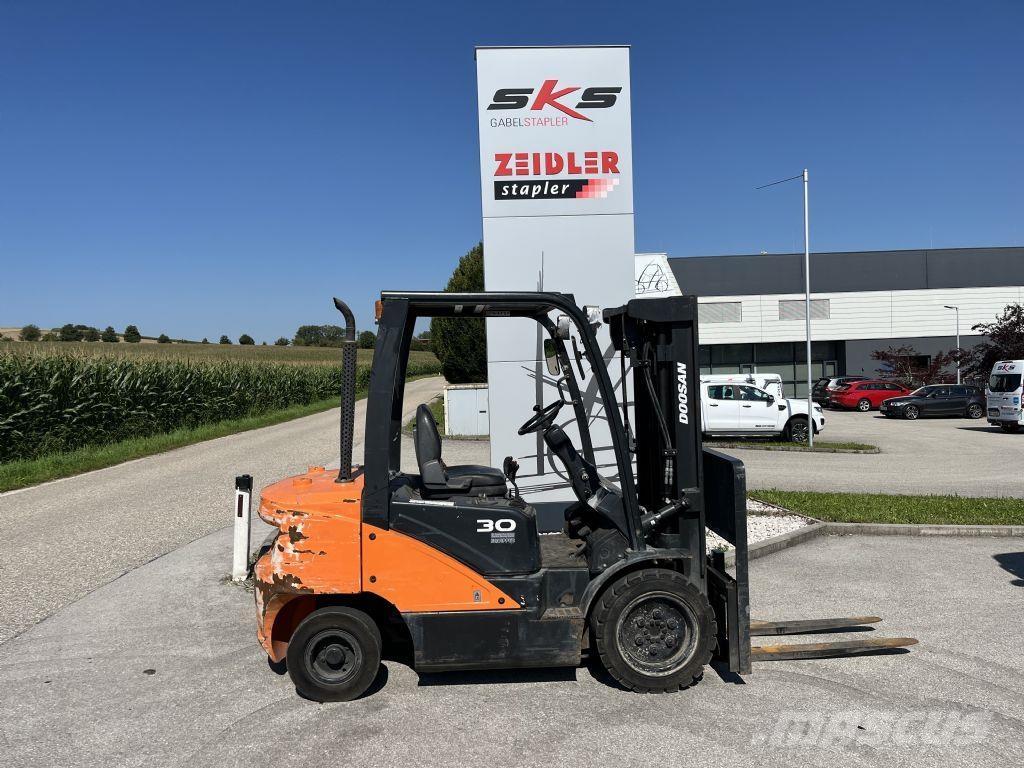 Doosan D30S-7 Empilhadores Diesel