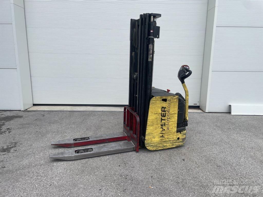 Hyster S1.6AC Empilhador para operador externo