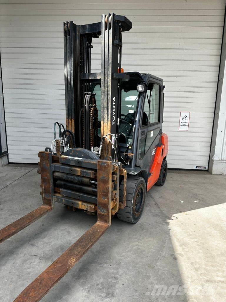 Toyota 06-8FD30F Empilhadores Diesel