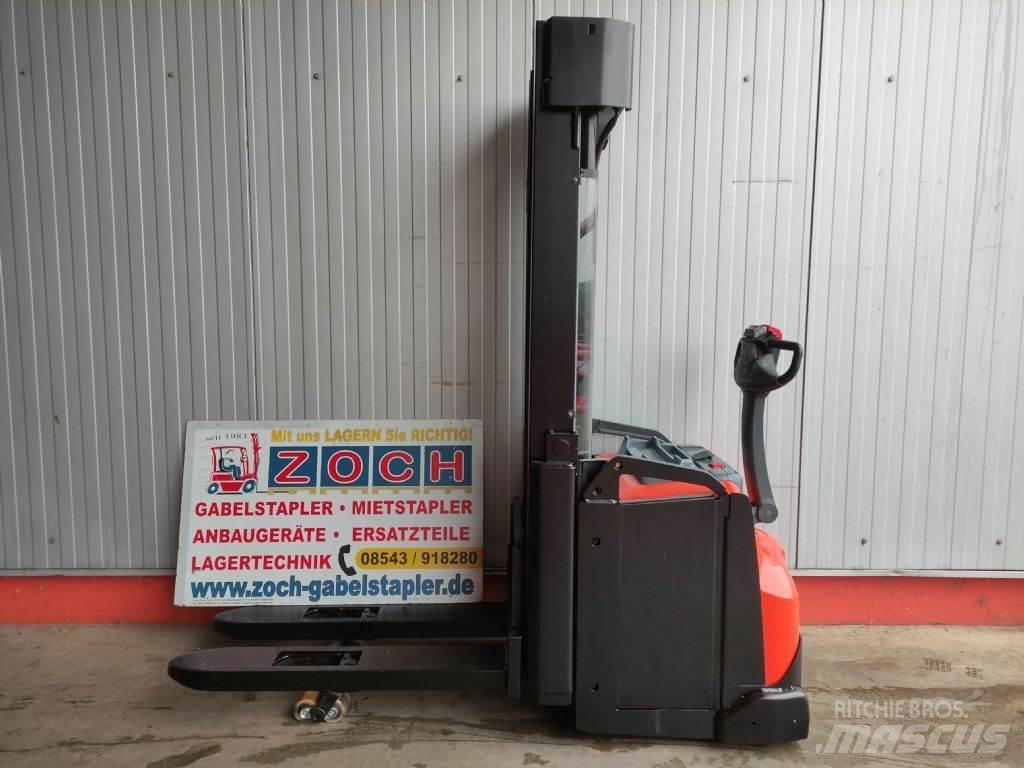 BT SWE160L Empilhador para operador externo