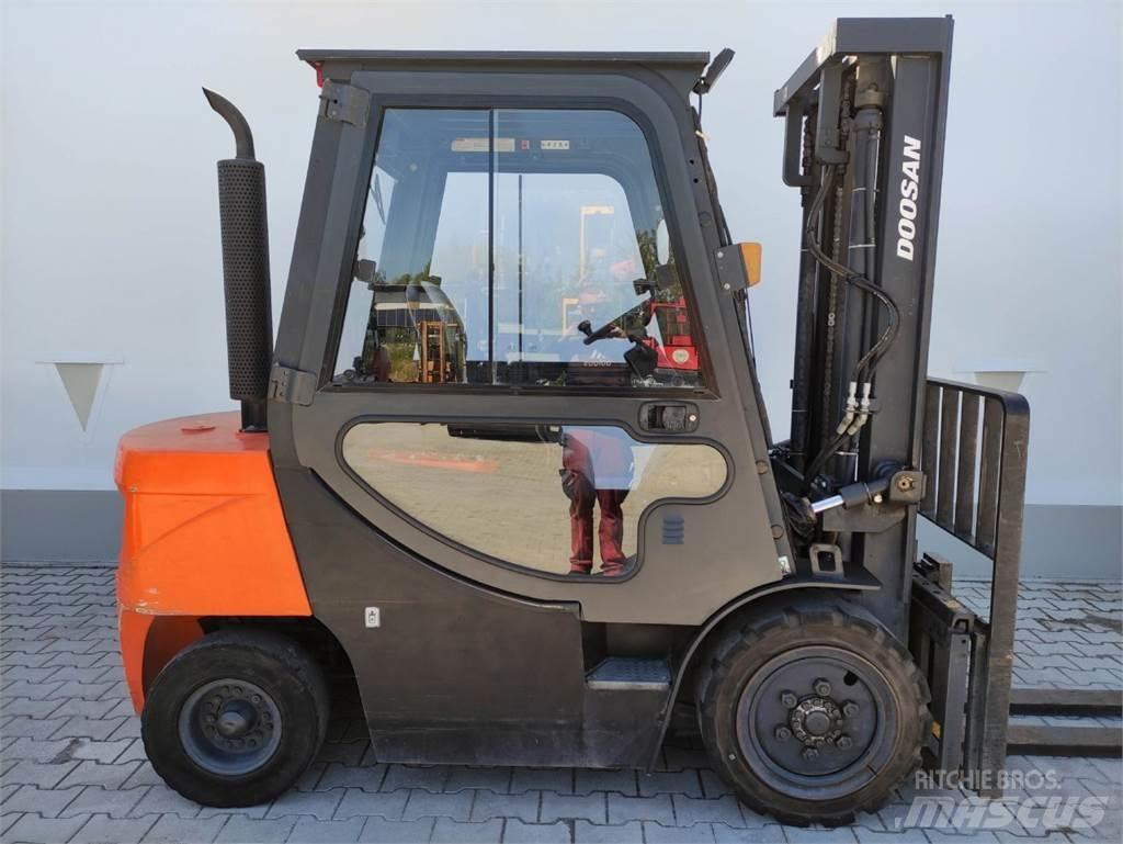 Doosan D30 GP Empilhadores Diesel